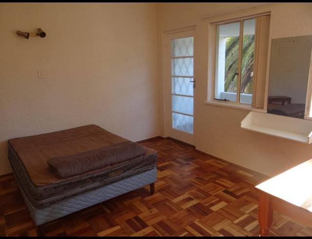 2 BEDROOM PROPERTY TO RENT IN RONDEBOSCH